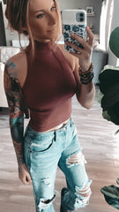 17545 HALTER CROP TOP