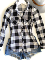 BLACK/WHITE BUFFALO PLAID FLANNEL