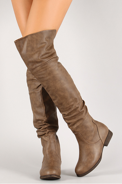 Flat 2025 cognac boots